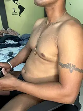 loveboyrp online show from September 12, 2025, 2:33 am