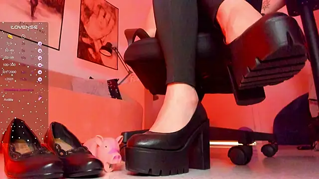 AliceSunday online show from February 2, 2025, 2:13 pm