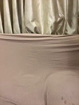 Snapshot of Milk-babier chatting on November 29, 2025, 10:35 pm Milk-babier online show from November 29, 2025, 10:35 pm