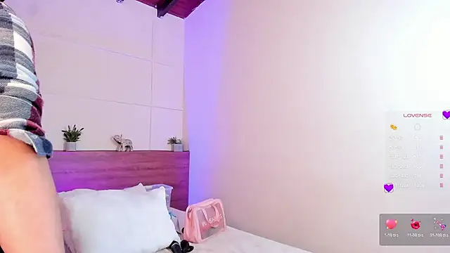 sherylgrey online show from October 20, 2025, 12:00 am