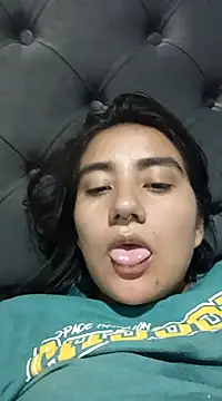 Snapshot of Hellen_Alex chatting on December 10, 2024, 12:17 am Hellen Alex online show from December 10, 2024, 12:17 am