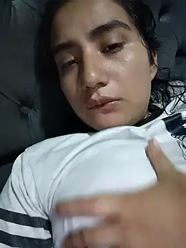 Snapshot of Hellen_Alex chatting on December 18, 2024, 5:52 pm Hellen Alex online show from December 18, 2024, 5:52 pm