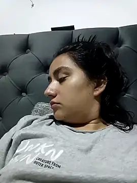 Snapshot of Hellen_Alex chatting on January 9, 2025, 2:29 pm Hellen Alex online show from January 9, 2025, 2:29 pm