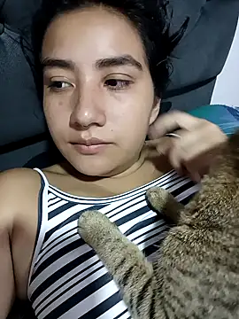 Snapshot of Hellen_Alex chatting on January 31, 2025, 2:07 pm Hellen Alex online show from January 31, 2025, 2:07 pm