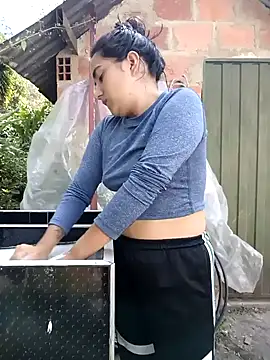 Snapshot of Hellen_Alex chatting on February 3, 2025, 3:06 pm Hellen Alex online show from February 3, 2025, 3:06 pm