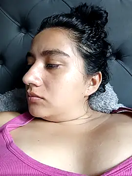 Snapshot of Hellen_Alex chatting on March 5, 2025, 2:45 pm Hellen Alex online show from March 5, 2025, 2:45 pm