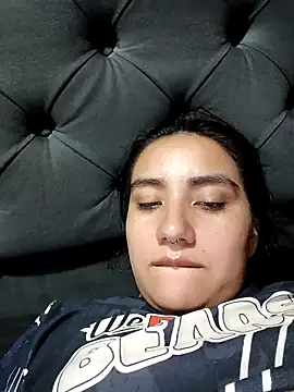 Snapshot of Hellen_Alex chatting on September 14, 2025, 11:04 pm Hellen Alex online show from September 14, 2025, 11:04 pm