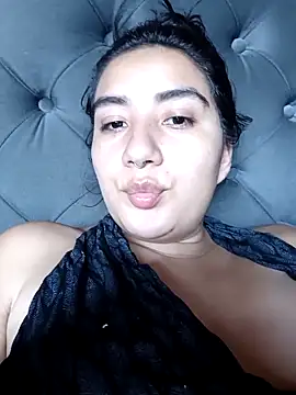 Snapshot of Hellen_Alex chatting on September 18, 2025, 2:30 pm Hellen Alex online show from September 18, 2025, 2:30 pm