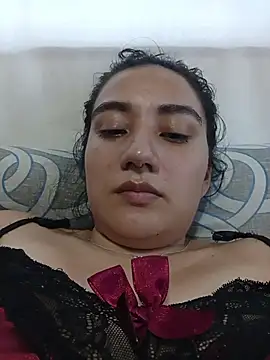 Snapshot of Hellen_Alex chatting on December 13, 2025, 8:04 pm Hellen Alex online show from December 13, 2025, 8:04 pm