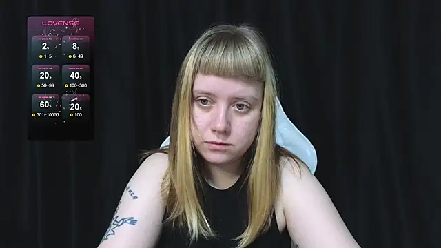 Snapshot of June_shy0 chatting on November 29, 2025, 6:49 am June shy0 online show from November 29, 2025, 6:49 am