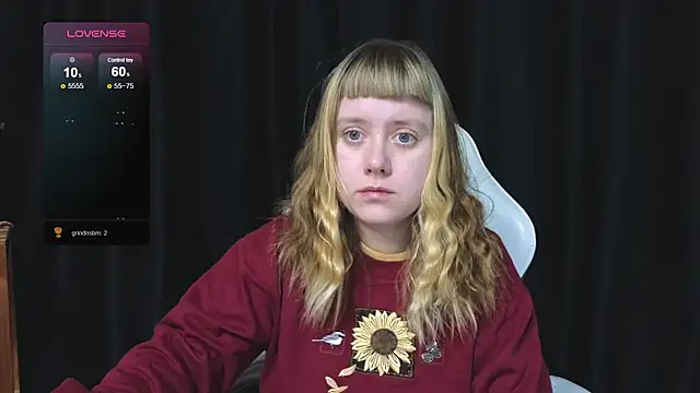 Snapshot of June_shy0 chatting on December 4, 2025, 8:01 am June shy0 online show from December 4, 2025, 8:01 am