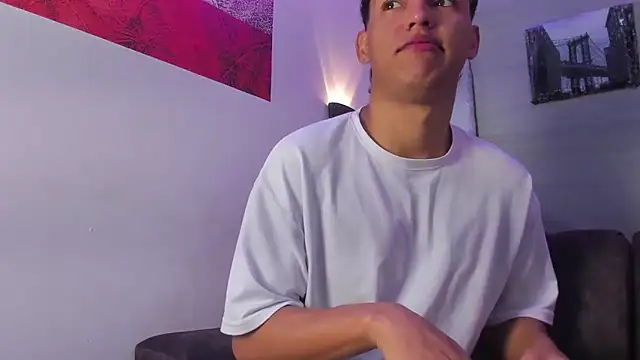 Snapshot of ryan_carter08 chatting on September 25, 2025, 12:20 pm ryan carter08 online show from September 25, 2025, 12:20 pm