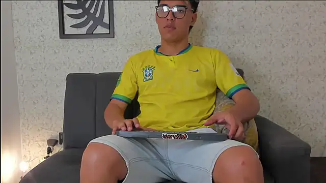 Snapshot of ryan_carter08 chatting on September 26, 2025, 3:32 am ryan carter08 online show from September 26, 2025, 3:32 am