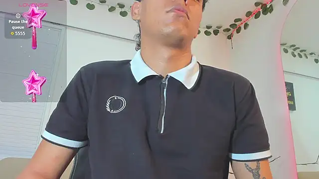 Snapshot of ryan_carter08 chatting on October 9, 2025, 2:09 am ryan carter08 online show from October 9, 2025, 2:09 am