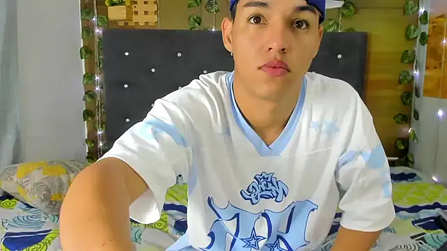 Snapshot of ryan_carter08 chatting on October 11, 2025, 1:09 pm ryan carter08 online show from October 11, 2025, 1:09 pm