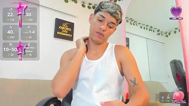 Snapshot of ryan_carter08 chatting on October 13, 2025, 2:44 am ryan carter08 online show from October 13, 2025, 2:44 am