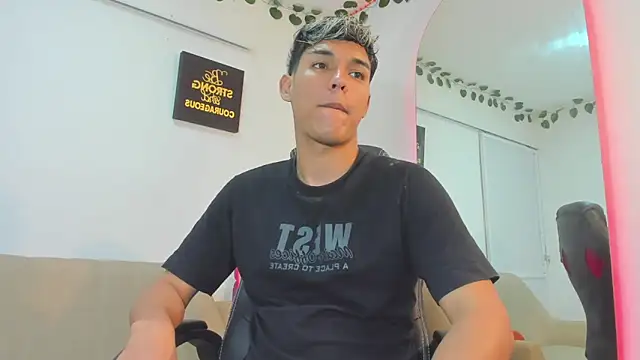 Snapshot of ryan_carter08 chatting on November 5, 2025, 2:55 am ryan carter08 online show from November 5, 2025, 2:55 am