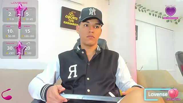 Snapshot of ryan_carter08 chatting on November 7, 2025, 1:49 am ryan carter08 online show from November 7, 2025, 1:49 am