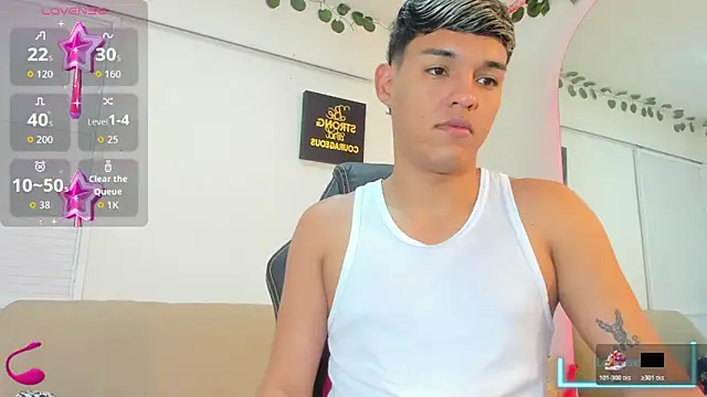 Snapshot of ryan_carter08 chatting on November 16, 2025, 1:33 am ryan carter08 online show from November 16, 2025, 1:33 am