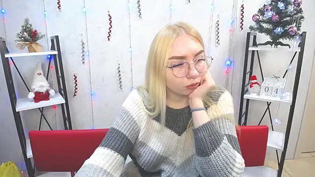 BeatriceFly online show from January 4, 2025, 9:32 am