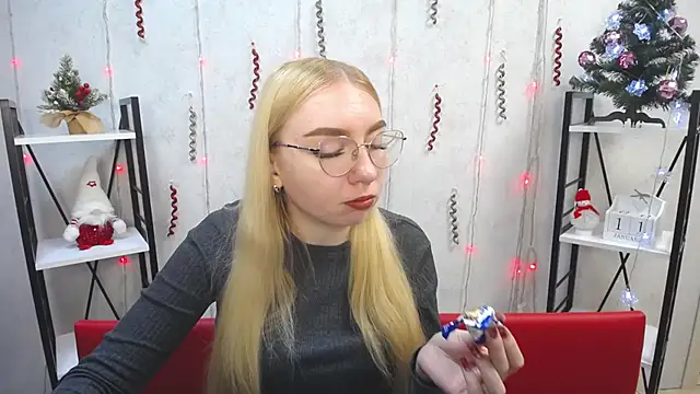 BeatriceFly online show from January 12, 2025, 7:32 am