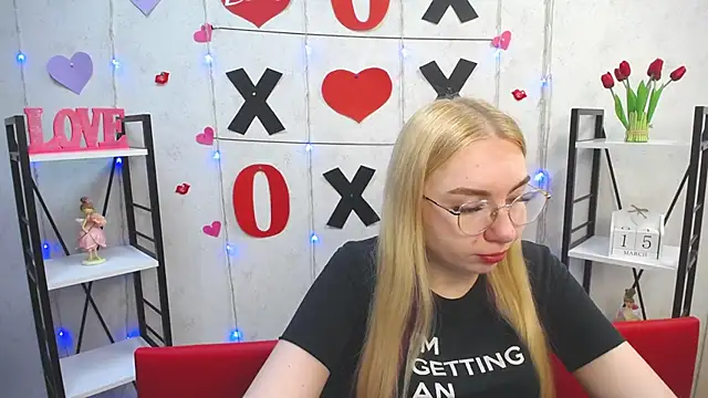 BeatriceFly online show from March 15, 2025, 3:59 pm