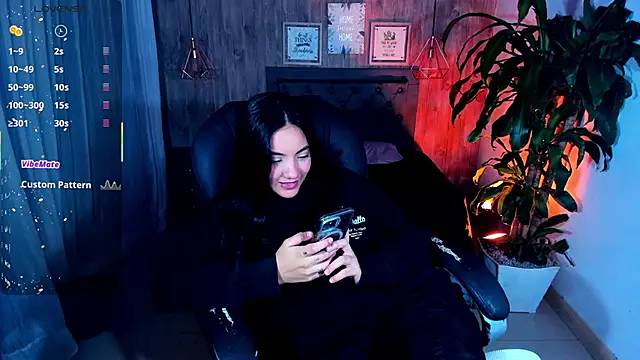 Snapshot of miichael_black chatting on November 14, 2025, 2:32 am miichael black online show from November 14, 2025, 2:32 am