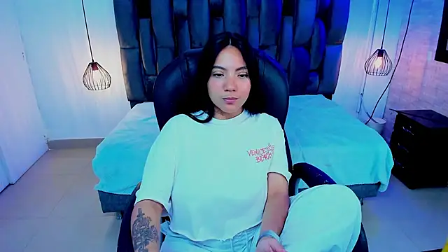 Snapshot of miichael_black chatting on November 16, 2025, 9:48 am miichael black online show from November 16, 2025, 9:48 am