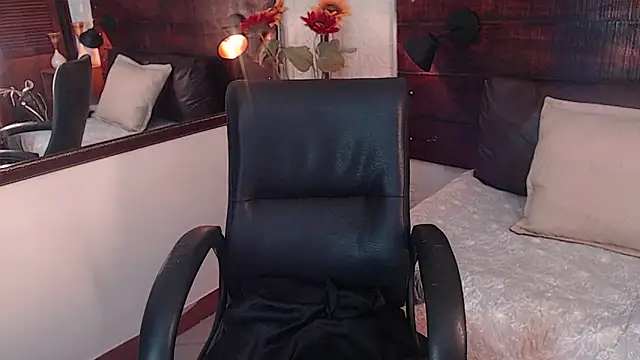 Snapshot of Celeste_sanz chatting on February 1, 2025, 6:19 pm Celeste sanz online show from February 1, 2025, 6:19 pm