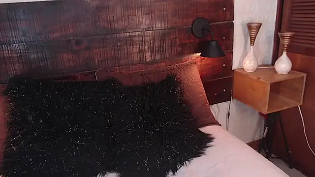 Snapshot of Celeste_sanz chatting on March 19, 2025, 1:29 pm Celeste sanz online show from March 19, 2025, 1:29 pm