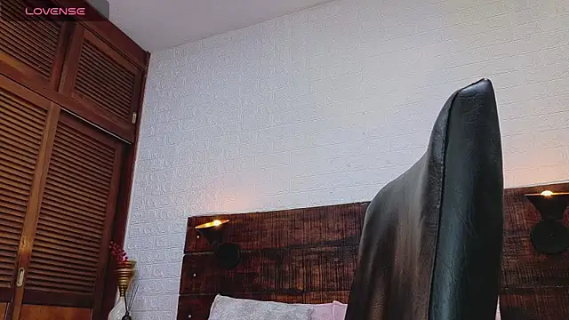 Snapshot of Celeste_sanz chatting on October 3, 2025, 9:50 am Celeste sanz online show from October 3, 2025, 9:50 am