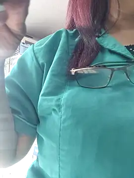 Edged Hot69 online show from March 17, 2025, 5:49 pm