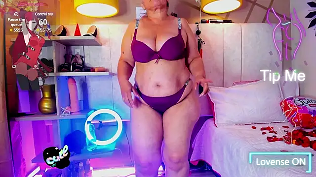 Snapshot of girl_amada chatting on February 14, 2025, 8:52 am girl amada online show from February 14, 2025, 8:52 am