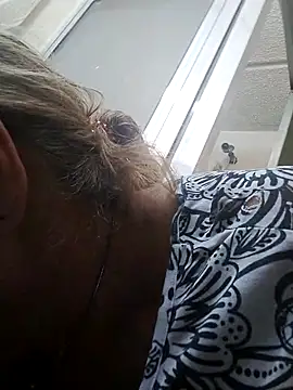 Snapshot of girl_amada chatting on September 17, 2025, 2:30 pm girl amada online show from September 17, 2025, 2:30 pm