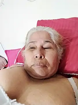 Snapshot of girl_amada chatting on October 5, 2025, 10:51 pm girl amada online show from October 5, 2025, 10:51 pm