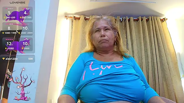 Snapshot of girl_amada chatting on October 23, 2025, 8:57 am girl amada online show from October 23, 2025, 8:57 am