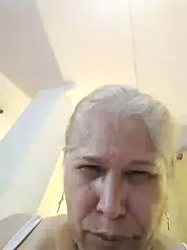 Snapshot of girl_amada chatting on October 30, 2025, 5:24 pm girl amada online show from October 30, 2025, 5:24 pm