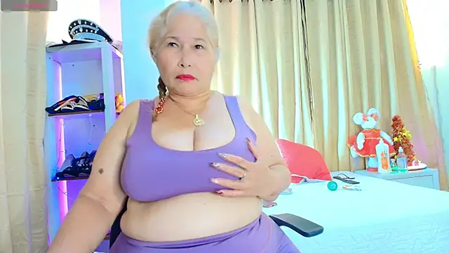 Snapshot of girl_amada chatting on November 20, 2025, 6:51 pm girl amada online show from November 20, 2025, 6:51 pm