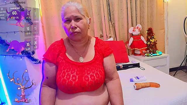 Snapshot of girl_amada chatting on November 27, 2025, 6:26 am girl amada online show from November 27, 2025, 6:26 am