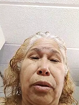 Snapshot of girl_amada chatting on November 29, 2025, 4:21 pm girl amada online show from November 29, 2025, 4:21 pm