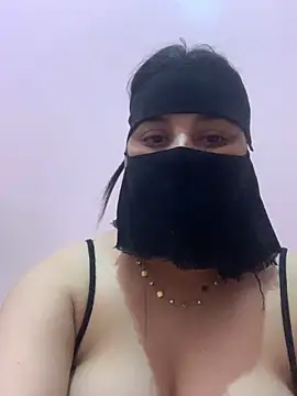 Snapshot of Miss-Soka chatting on December 20, 2024, 11:43 am Miss-Soka online show from December 20, 2024, 11:43 am