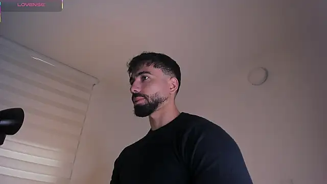 edrick walton1 online show from November 13, 2025, 11:53 am