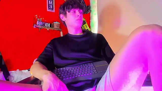 LilOwen  online show from November 23, 2025, 5:02 pm