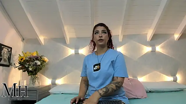 MizzHell online show from October 1, 2025, 12:44 pm