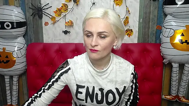 OliviaHorst online show from October 26, 2025, 6:14 pm