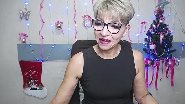 Snapshot of EllaBonito chatting on January 14, 2025, 6:34 am EllaBonito online show from January 14, 2025, 6:34 am