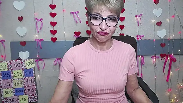 Snapshot of EllaBonito chatting on February 7, 2025, 3:52 pm EllaBonito online show from February 7, 2025, 3:52 pm