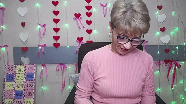 Snapshot of EllaBonito chatting on February 24, 2025, 6:38 am EllaBonito online show from February 24, 2025, 6:38 am