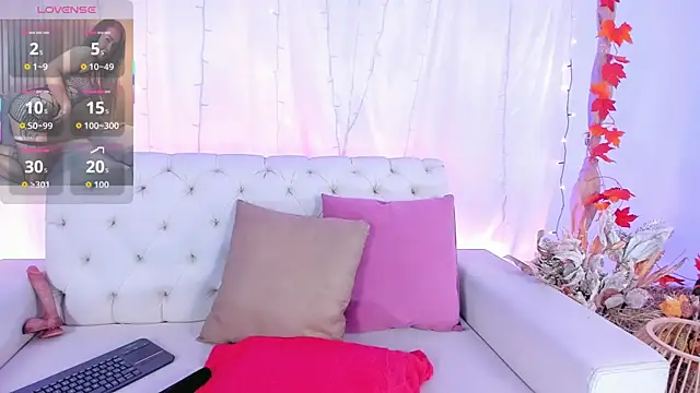 celestelewis online show from October 30, 2025, 7:47 pm