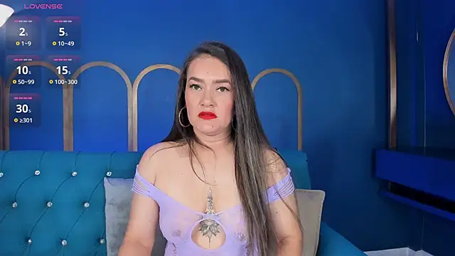 celestelewis online show from November 2, 2025, 7:38 pm